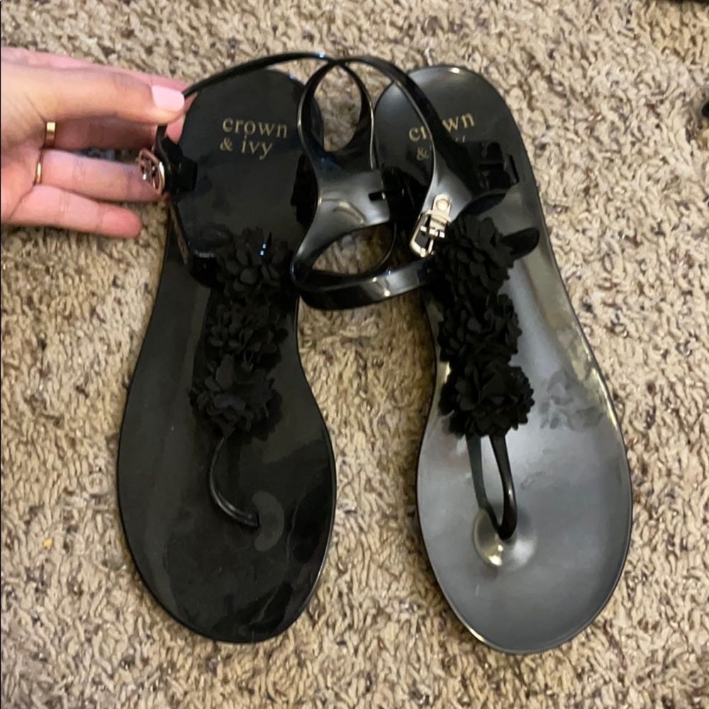 Crown and ivy sandals